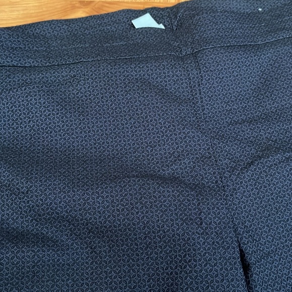 Chico Blue Textured Print Ankle Pants Size 2.5 = Size 14 - Picture 1 of 5